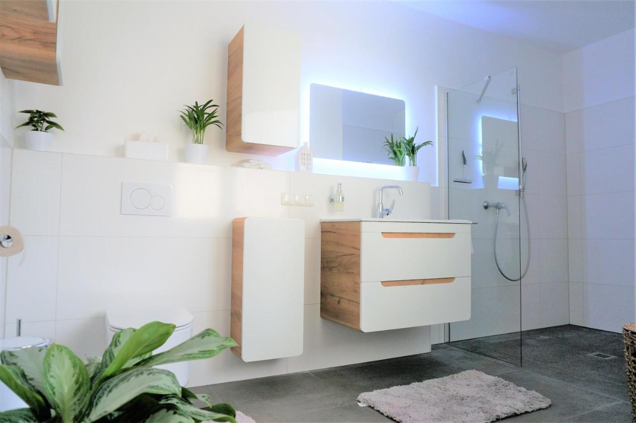 Mein Apartment, Stars Mit Balkon Und Klima Fuer Bis Zu 4 Personen Appartamento *